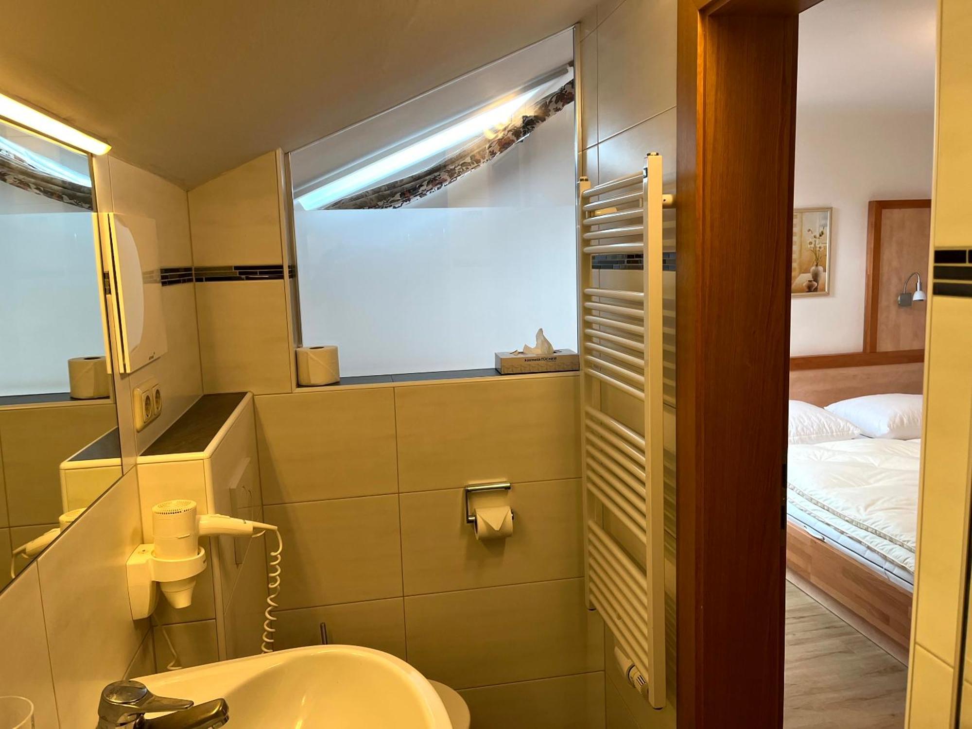 Pension Haus Riedlsperger Saalbach-Hinterglemm Room photo